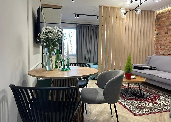 Grand Pavilion ビィドゴシュチュ