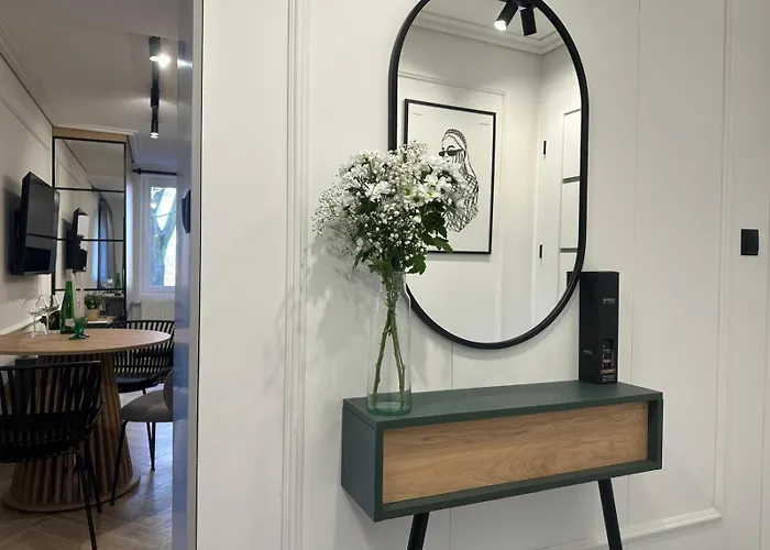 Grand Pavilion * ビィドゴシュチュ